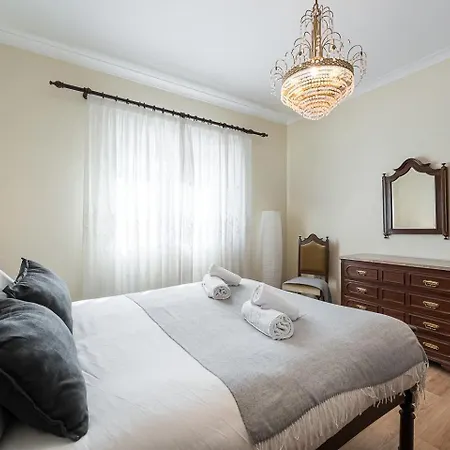 Vakantiehuis Guestready - A Classic Portuguese-style *