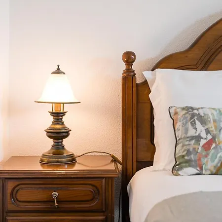 Guestready - A Classic Portuguese-style Vakantiehuis *