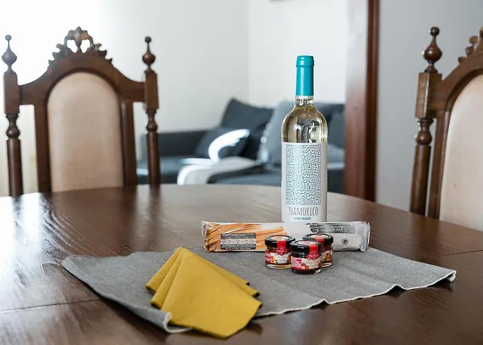 Guestready - A Classic Portuguese-style