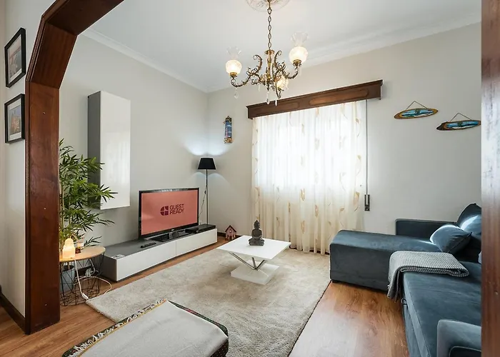 Guestready - A Classic Portuguese-style Tatil Evi