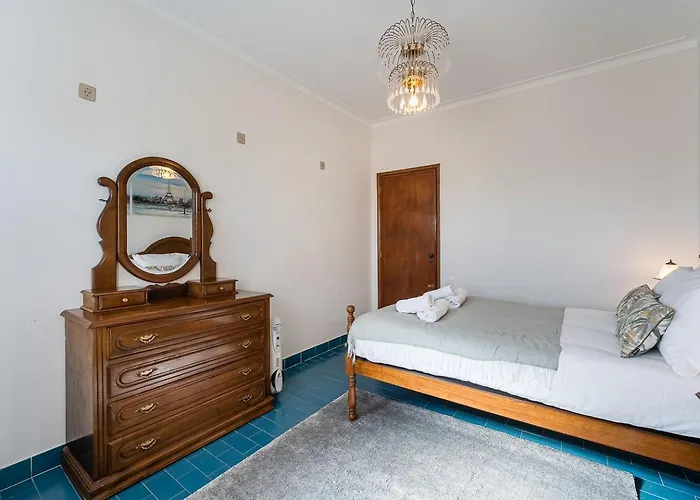 Guestready - A Classic Portuguese-style